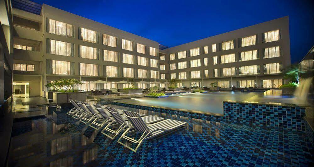Oakwood Residence Whitefield Бангалор Экстерьер фото